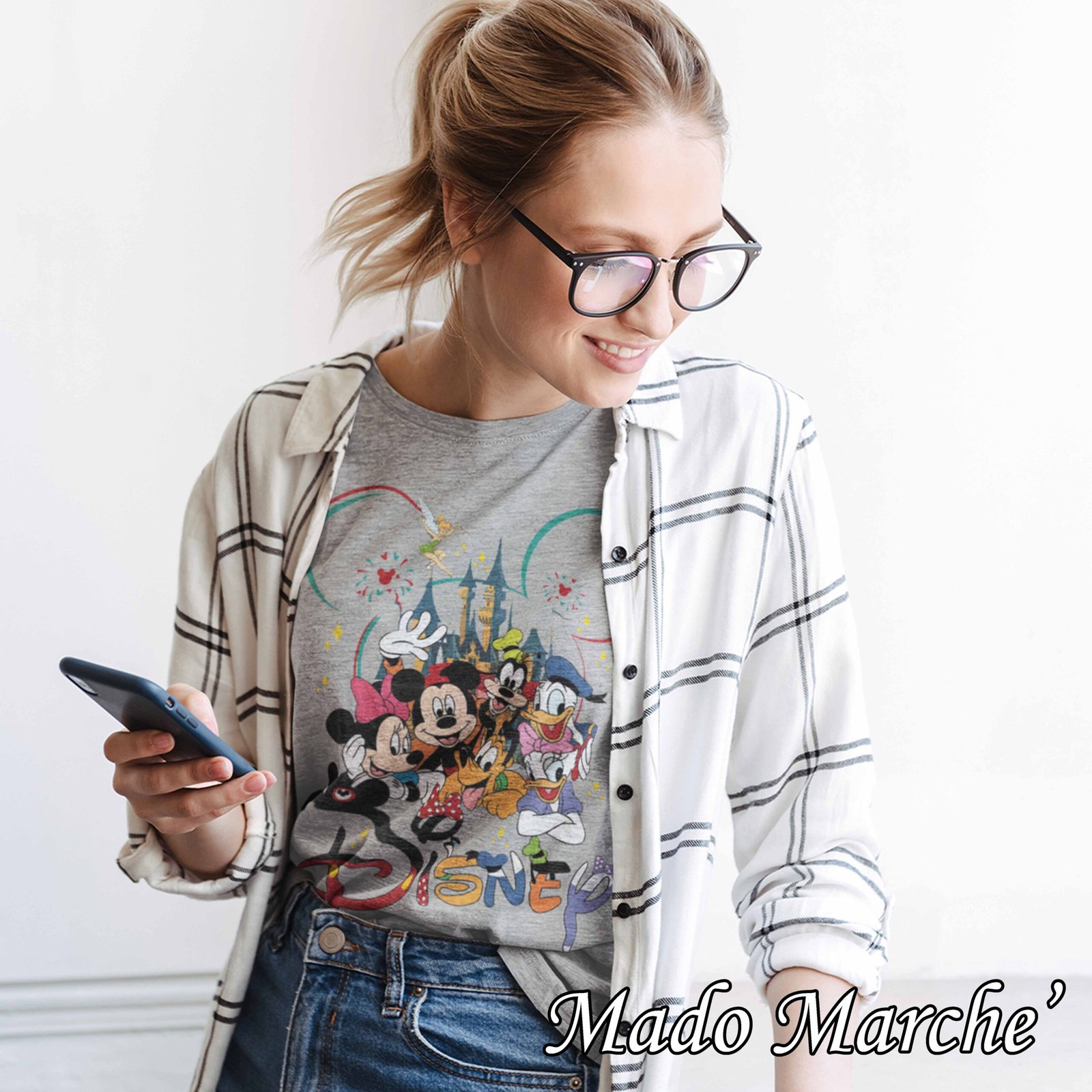 16''''' Adult T-shirt Long- Mickey Family - Image 1