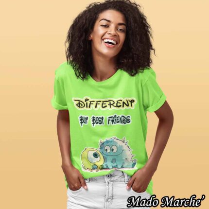 T-shirt - Different but best friends