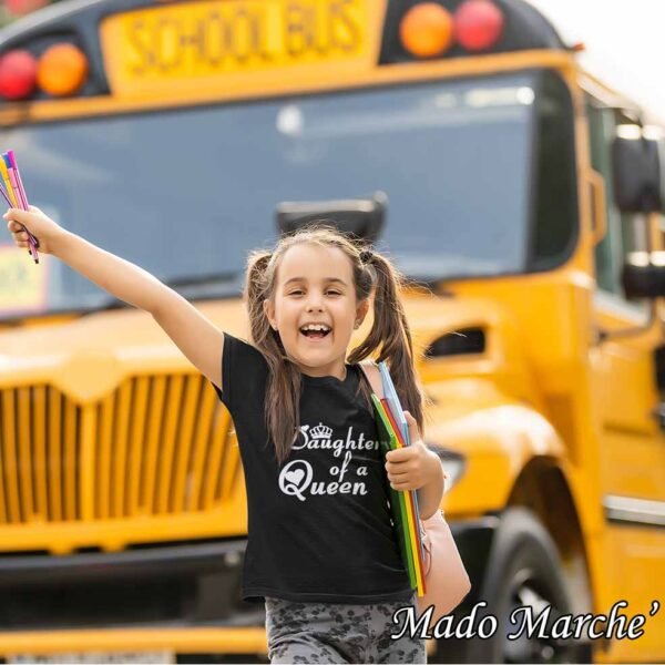 Mom & Kids - Daughter of a queen - Image 2