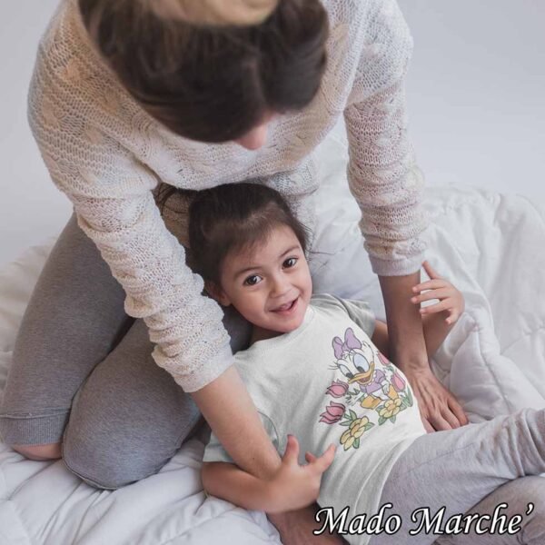 Mom & Kids - Little Daisy - Image 3