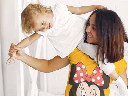 Mom & Kids - Minnie Mouse